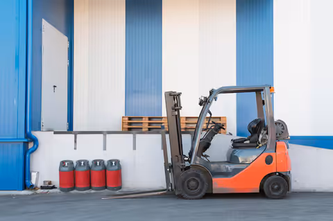 Electric Forklifts Guide into Battery Technology and Performance Trends