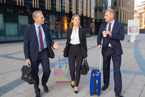 Guide to Working in Dubai: Employment, Visas, and Salaries
